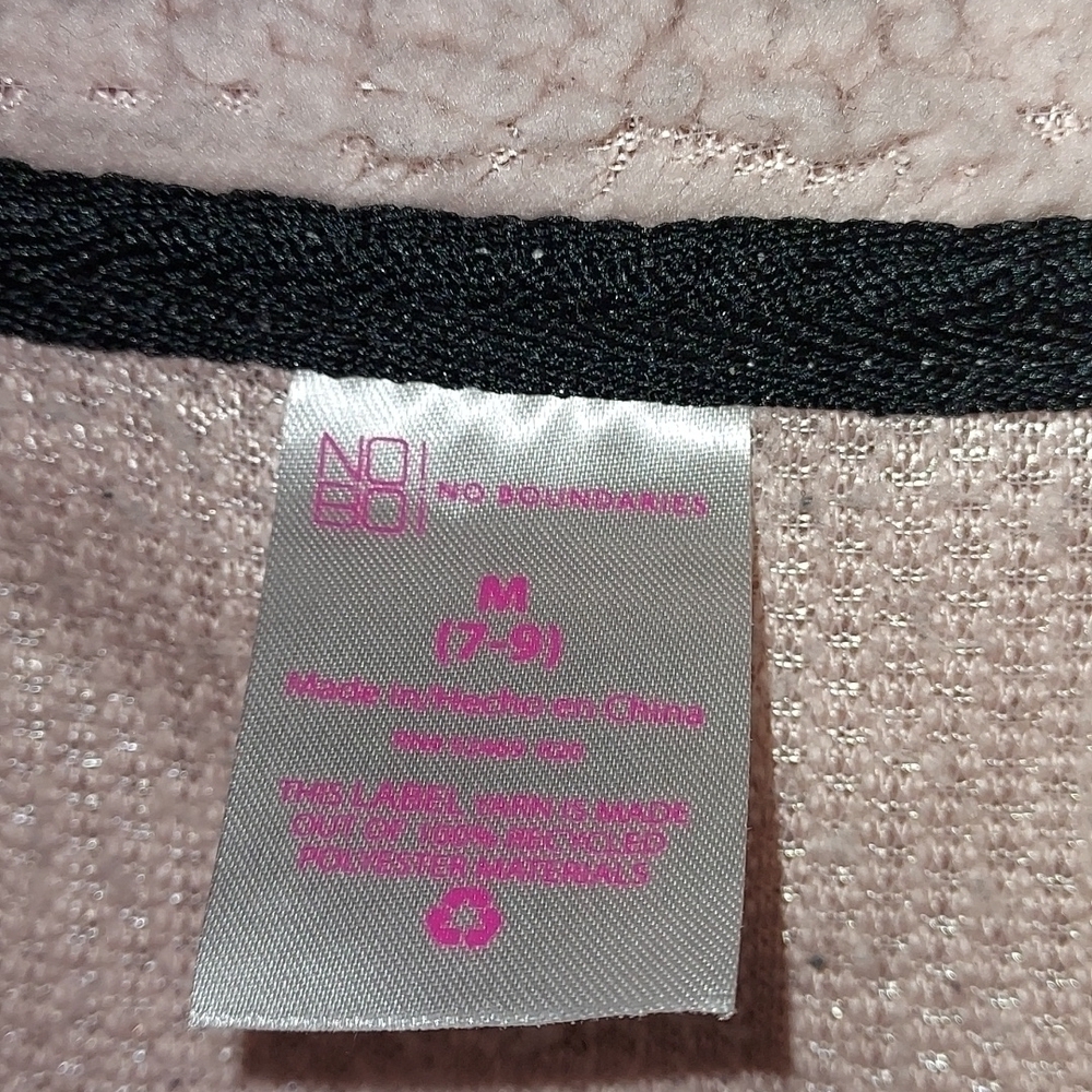 No boundaries Pink fuzzy sweater - Picture 3 of 3